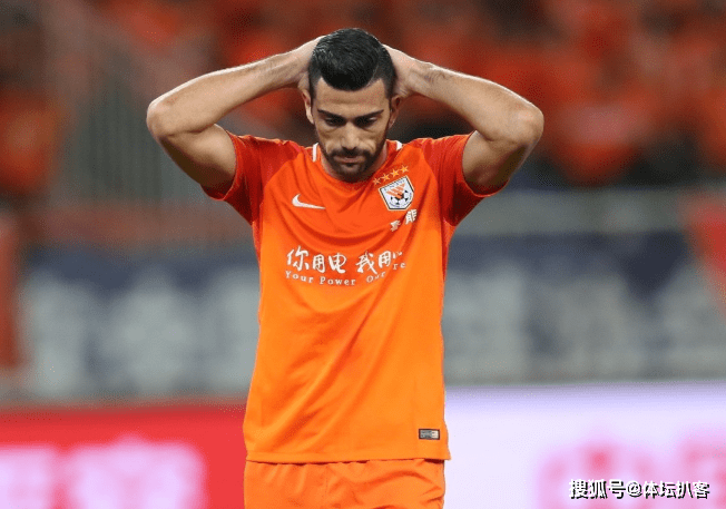 克里夫兰骑士今晚官宣签约，志在中超名次提升，球迷炸锅，年轻球员得到机会的简单介绍